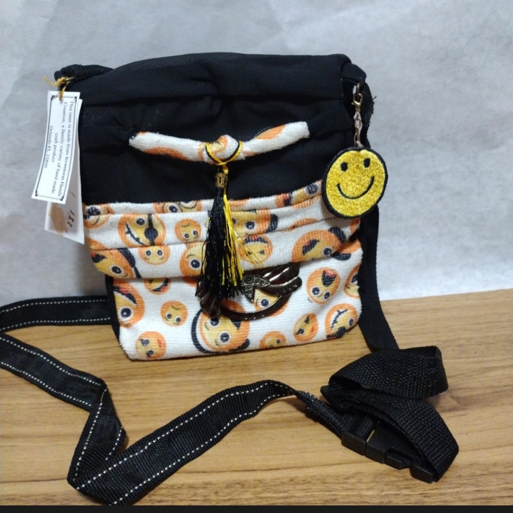 Smiley Pouch Bag